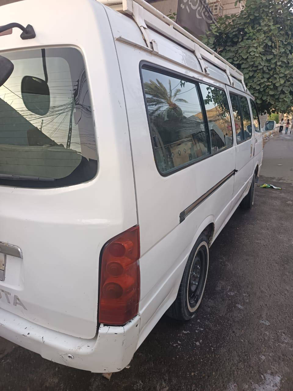 السلام عليكم
جانبي H1 14 رقم واسط مشروع وطني باسمي السيارة حرة مكاني كربلاء 
السعر 62 والشراي يدلل
للاستفسار ***********
