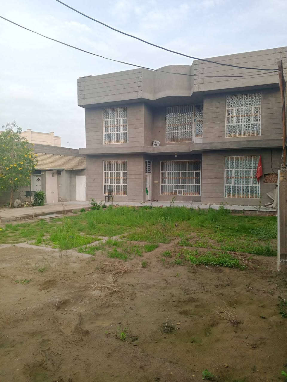 🏡 فرصة مميزة للإيجار – موقع هادئ ومساحة واسعة
بيت للإيجار في زوير الغربي قرب الكورنيش الجديد

📐 المساحة: 500 متر

✨ تفاصيل البيت:
🔹 3 غرف نوم
🔹 استقبال
🔹 صالة
🔹 مطبخ
🔹 صحيات داخلية وخارجية
🔹 حديقة واسعة
🔹 طارمة

💰 الإيجار: 450 ألف وبيه مجال

✔️ مناسب للعوائل
✔️ موقع ممتاز وقريب من الخدمات
✔️ مساحة مريحة وأجواء هادئة

📞 للاستفسار والمشاهدة: ***********
                                     ***********
