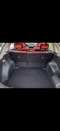 كورلا كروس للبيع موديل 2025ماشيه 4000 مكفوله من كلشي وبأسمي  مواصفاتهه...