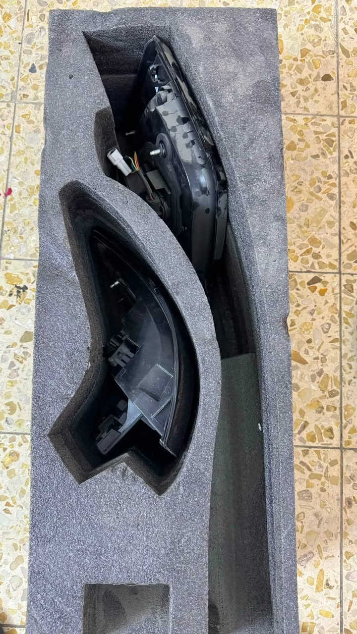 زوج بكلايت جديد نيسان باترول شكل ال٢٠
السعر قيم واخذ


**إذا كنت صاحب هذا الإعلان وتريد حذفه لأي سبب، رجاءا أرسل رسالة إلى الدعم الفني**