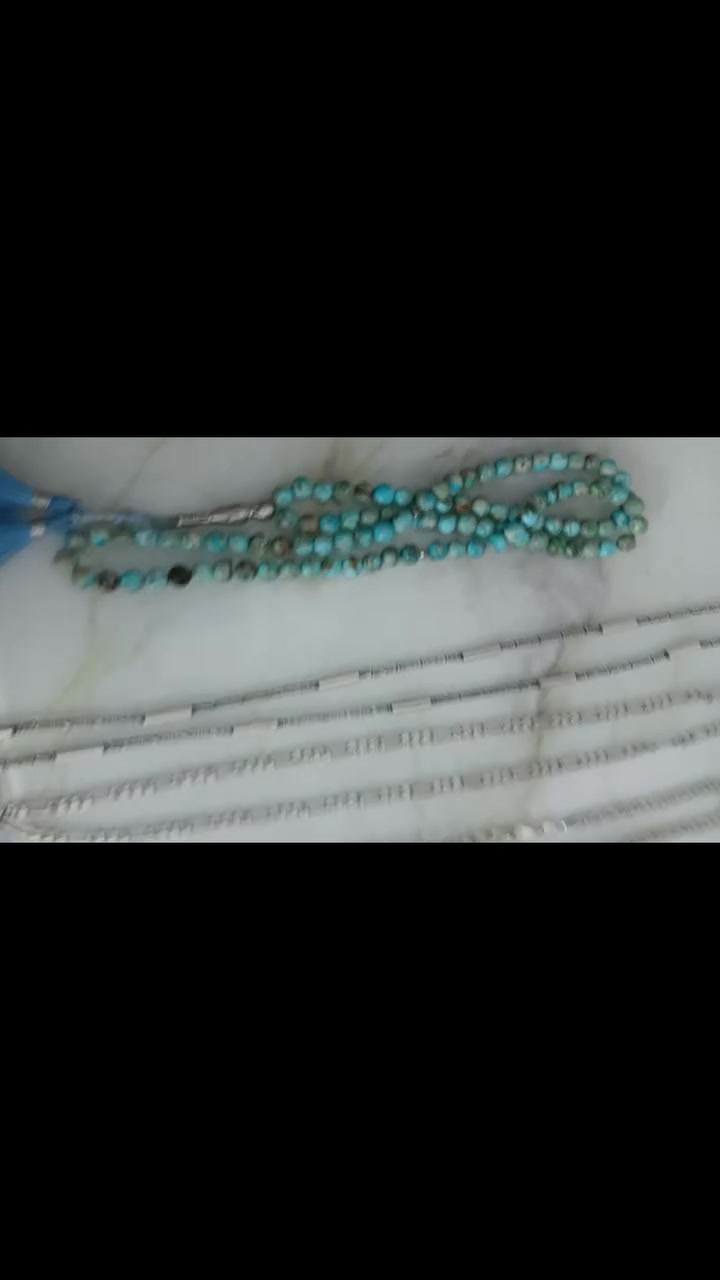 السلام عليكم 
زناجيل  وزن ٣٣ و ٣٢ و ٢٥ + سوار وزن ٢٥ 

+ گلادة اية الكرسي + سبحه حجر فيروزي اصلي خام 

الغرام  ٣٧٥٠  قفل 🖐
ناصرية مركز يوجد توصيل لجميع المحافظات 
***********
