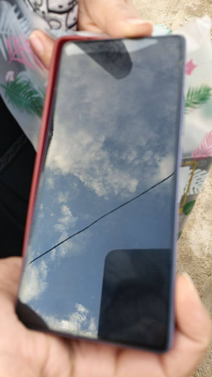 سلام عليكم مقالات للبيع ايباد ونبغان النقال سعره 350 والايباد 200) (***********
