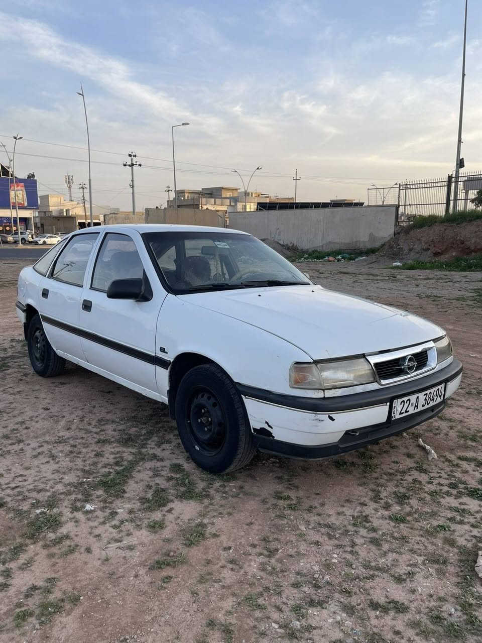 سلامو عليكوم 
سيارة فيكترا موديل 1992 سياري مال دؤستة هةموشتي تازةية بي تةقةو رةقة گير عادي هةمو شتي بةشرتة شوين كةركوك ازادي سعر خاص ***********
