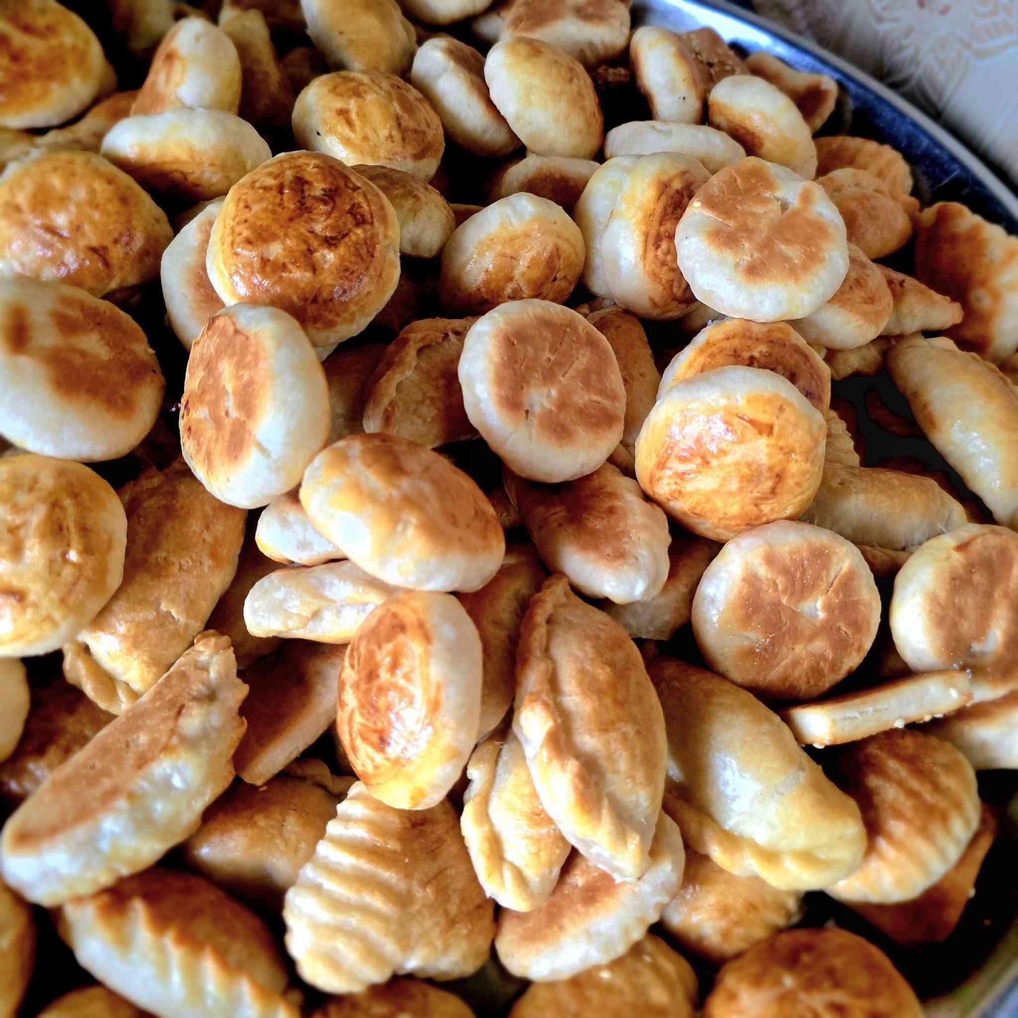 جزء من طلبية اليوم ⚘️⚘️كليجة حسب طلب 🌹🌹
☕️طعم خرافي 🥟كليجة الخفيفية هشة وتذوب بالحلك💐💐💐💐💐💐💐💐حسب طلب لعلم ماعدنا اقل من كيلوين 
الحجز قبل يوم عدنا توصيل داخل طوز خورماتو وجميع محافظات العراق


**إذا كنت صاحب هذا الإعلان وتريد حذفه لأي سبب، رجاءا أرسل رسالة إلى الدعم الفني**