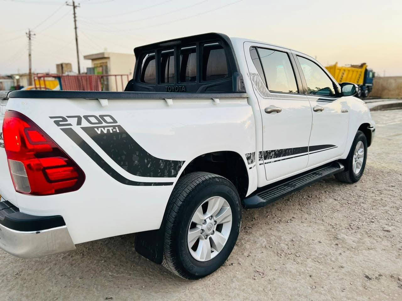 السلام عليكم تيوتا هايلوكس كويتي 2018 فورويل كير اوتوماتيك رقم بغداد الجديد كير مكينه تبريد حداديه تخم تاير كله جديد السياره ماشيه 118 نضافته 100/100ستخدام شخصي  مكفوله بيه بارد بجاملغ الخلفي والباقي كفاله من زلغ سبير منازل بعده 
العنوان الديوانية 
رقم الهاتف ***********
السعر خاص
