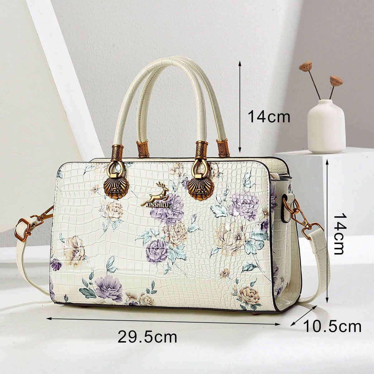 التميز والأناقة عنوانا #قطعه مميزه وراقيه #للحجز ***********#بنات كل لون تجي قطعه وحده
