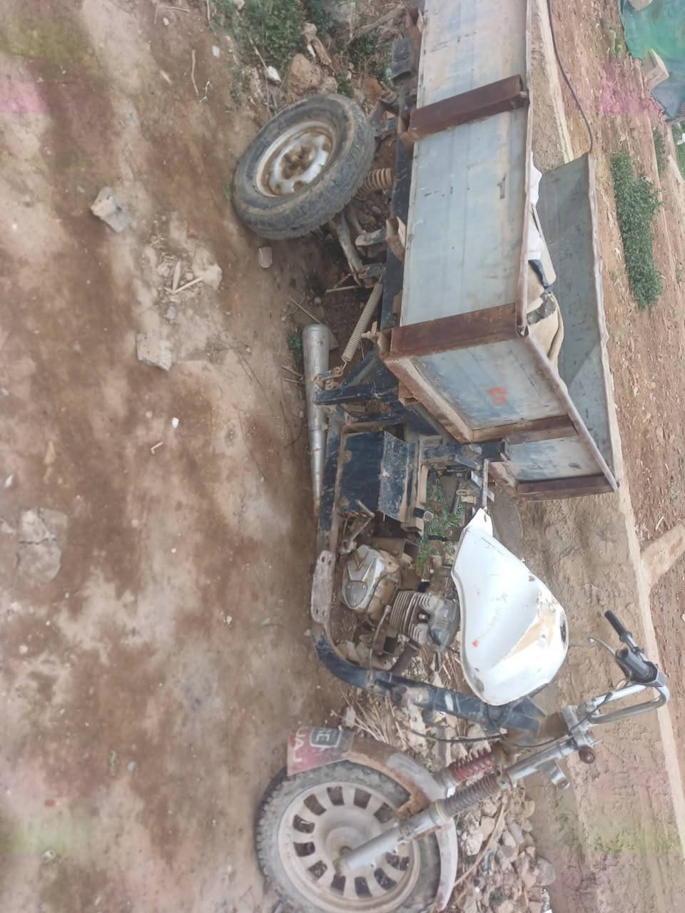 ستوته شغاله التاير الخلفي نازل يرادله ترتيبات مكاني صلاح الدين دجيل قرية جميل عمران سعره 225 وبيه مجال حك جيه رقم ***********
