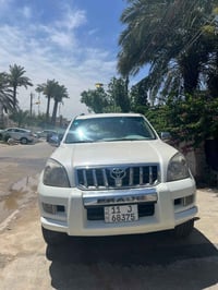 تيوتا برادو موديل ٢٠٠٧ سيارة نضيفة وجاهزة من كلشي تبريد ثلج ومواصفاتها...
