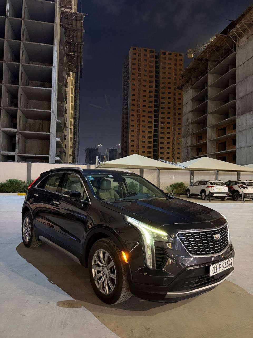 كاديلاك xt4
موديل 2023 
ماشية 42 الف كيلو 
مكينة 2000 تيربو 
سنوية لل 2030
كير مكينة كفالة
رقم شبه مميز
حادثها سرقة جاملغ الصدر 
وجاملغ خلفي شبر 
بدون شواصي بدون لغود بدون ايرباك
فول مواصفات عدا الفتحة كراسي كهرباء جلد ميموري رادارات وهواية مواصفات 
مكاني بغداد المنصور 
رقم الهاتف ***********
السعر 282 ورقة

