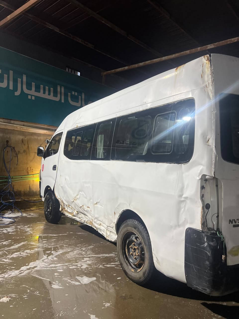 السلام عليكم نيسان يورفان عالي للبيع مكلوبه وشغاله تمشي صار امشي عليها سنه ونص وهيه علا هاي وضعها جام تبريد كمبريسر جديد منضومه جديده تبريد باب كهرباء مكينه وكير فول جدد المكينه توه شادها جديده مال كصه ٢٢حدادتها نص عمر بيها بس لقم يرادلها وشمعات بس الباقي كله جديد السعر ٩٠وبيها مجال***********
