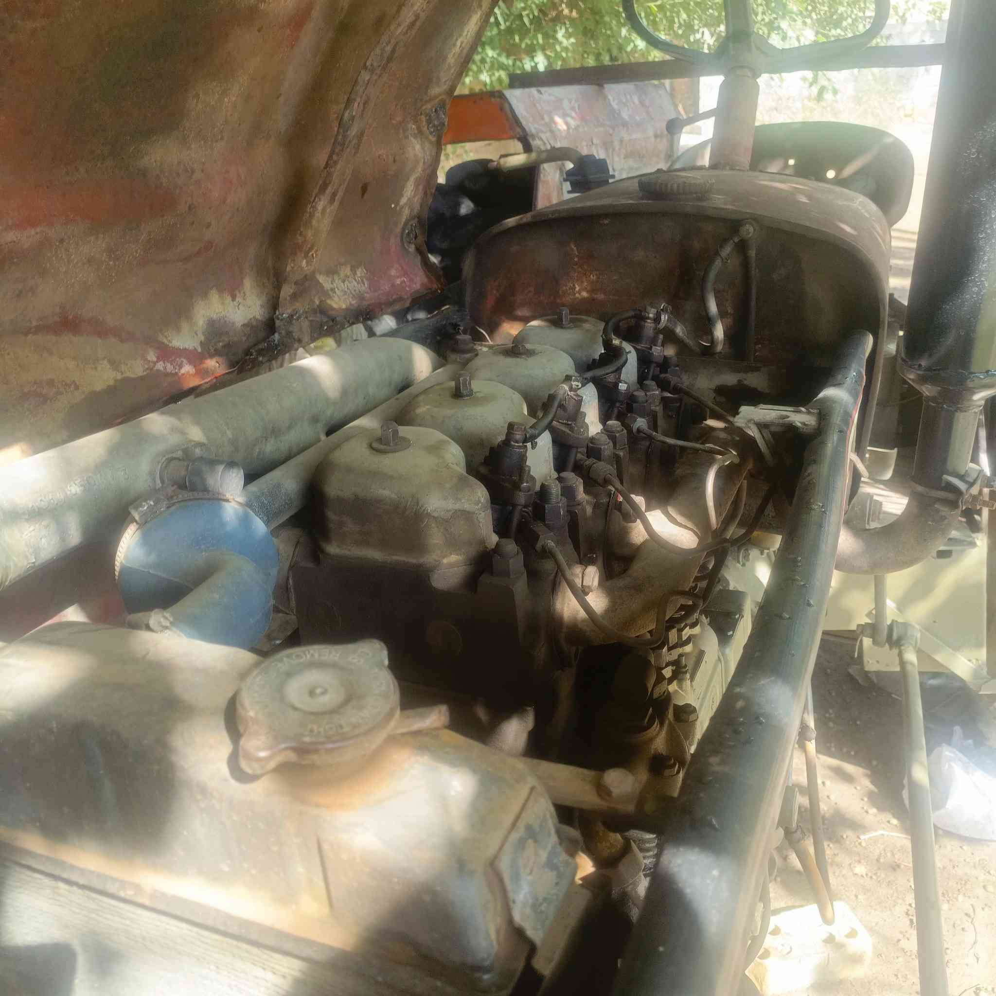 للبيع عنتر71موديل 87 جاهزه عل كراب بدون سعر 3800 بيه مجال بصيط المكان بغداد اليوسفيه ***********/***********/*
