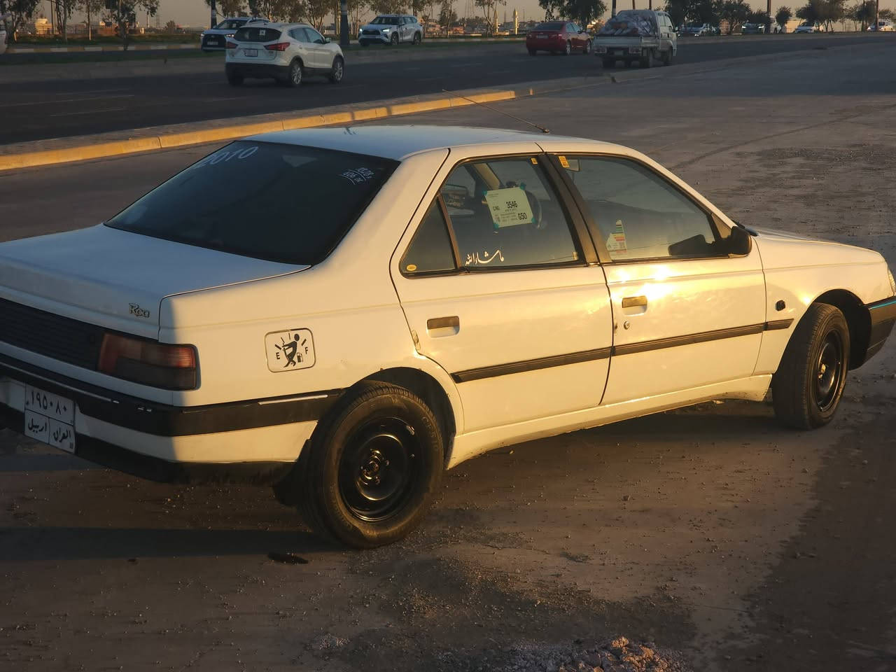 بيجو روا 408/ 2010
سيارة حلو و نضيفة

بدون صبغ

سنوية ساقطة ٦ اشهر

تبريد و تدفة شرط

مكان سيارة كركوك 

للاستفسار ***********
