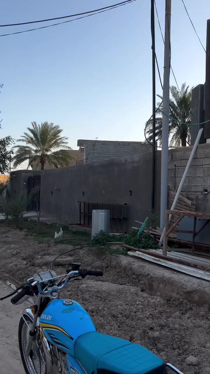 سلام عليكم
دراجه تايكر 25 

دراجه بيه نقص ستان بنص فقط 

دراجه خير من الله كلشي شغال بيه 

أوراق موجود شلعه ومعدل فول 

بدون صلنصه انطيك كاتم وياه 

المكان ديالى بعقوبه تقاطع القدس 

تصال عل رقم ***********
