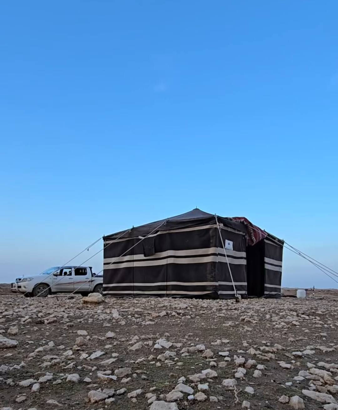 4في4 للبيع 300 قفل مكاني نجف

***********
