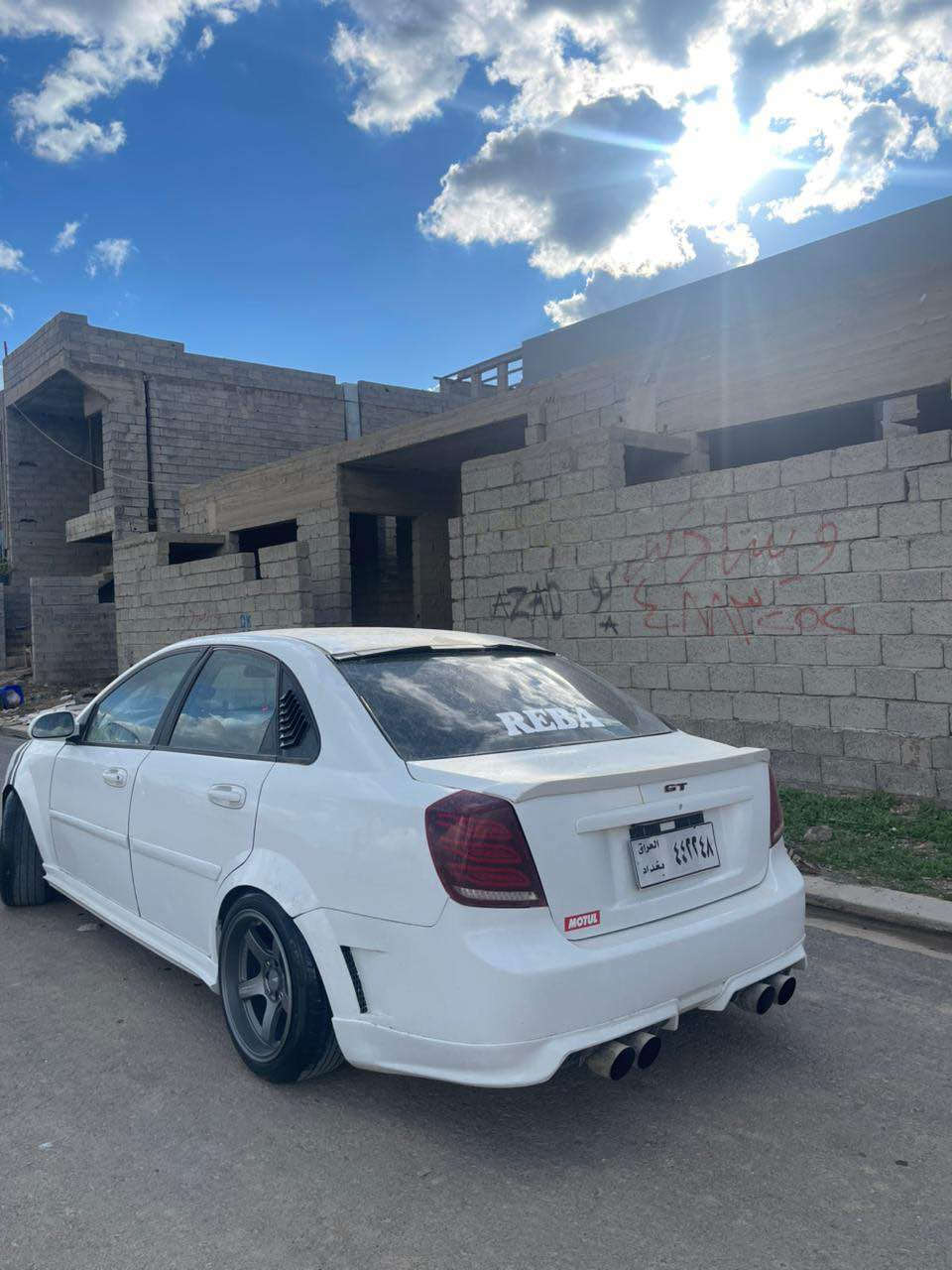 ئۆپترای مۆدێل 2012
گێر و مەکینە بەشەرت تەقە و رەقە بەشەرت تەبرید لەگەل سویج جوار تایە و ویلی نوێ لە ژێرە 
سەیارەکە سەنەوی ئەسلیە  ١٠٠$خەرامەی لەسەرە پاش مەحمەلە دەگەرێتەوە  ***********ئەوتسئاپی لەسەرە  67وەرقە و مەجالێکی برایانەی تێدایە 
شوێن هه ولێر أربيل, العراق
