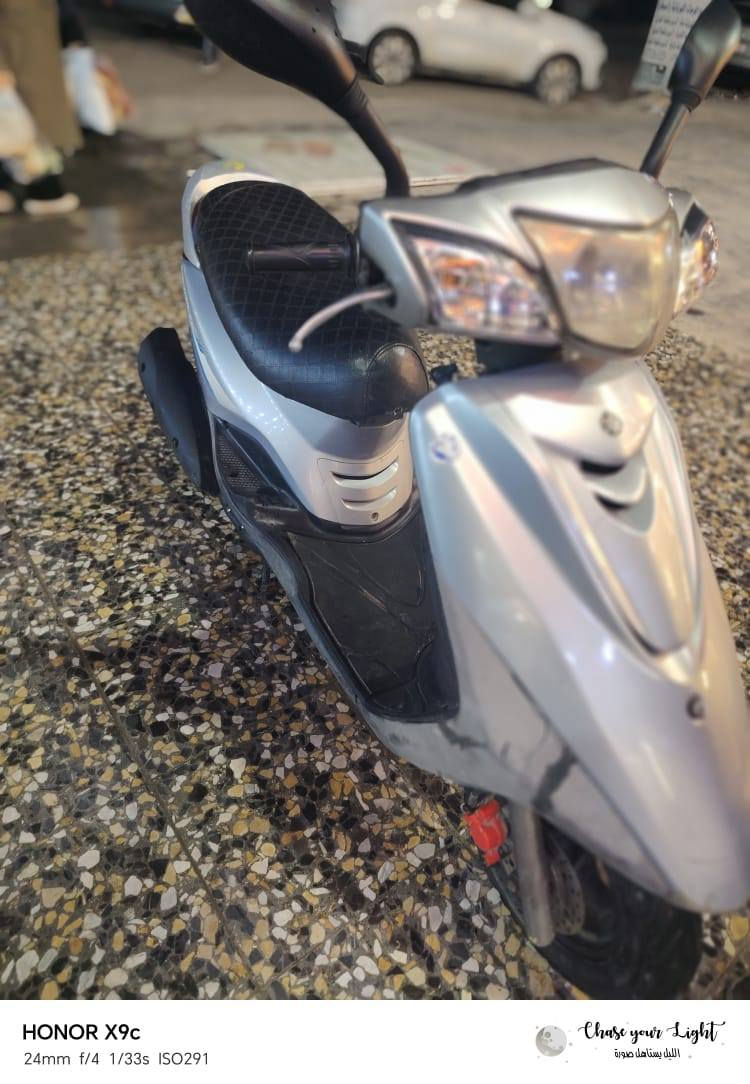 السلام عليكم بريز بغبغاء نوزل للبيع شرط رمبه ماشيه 10 تالاف كفاله عامه السعر 900 وبي مجال مكان بغداد الغزاليه *********** الدراجه فحل مو نثيه
