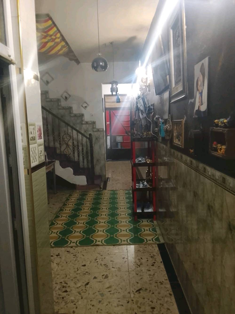 السلام عليكم بيت طابقين للبيع طابو ملك صرف المساحة 100متر الواجهة 5 ونزال 20 في حي الرئاسة شارع عشرين خلف سنتر المصطفى السعر 140مليون