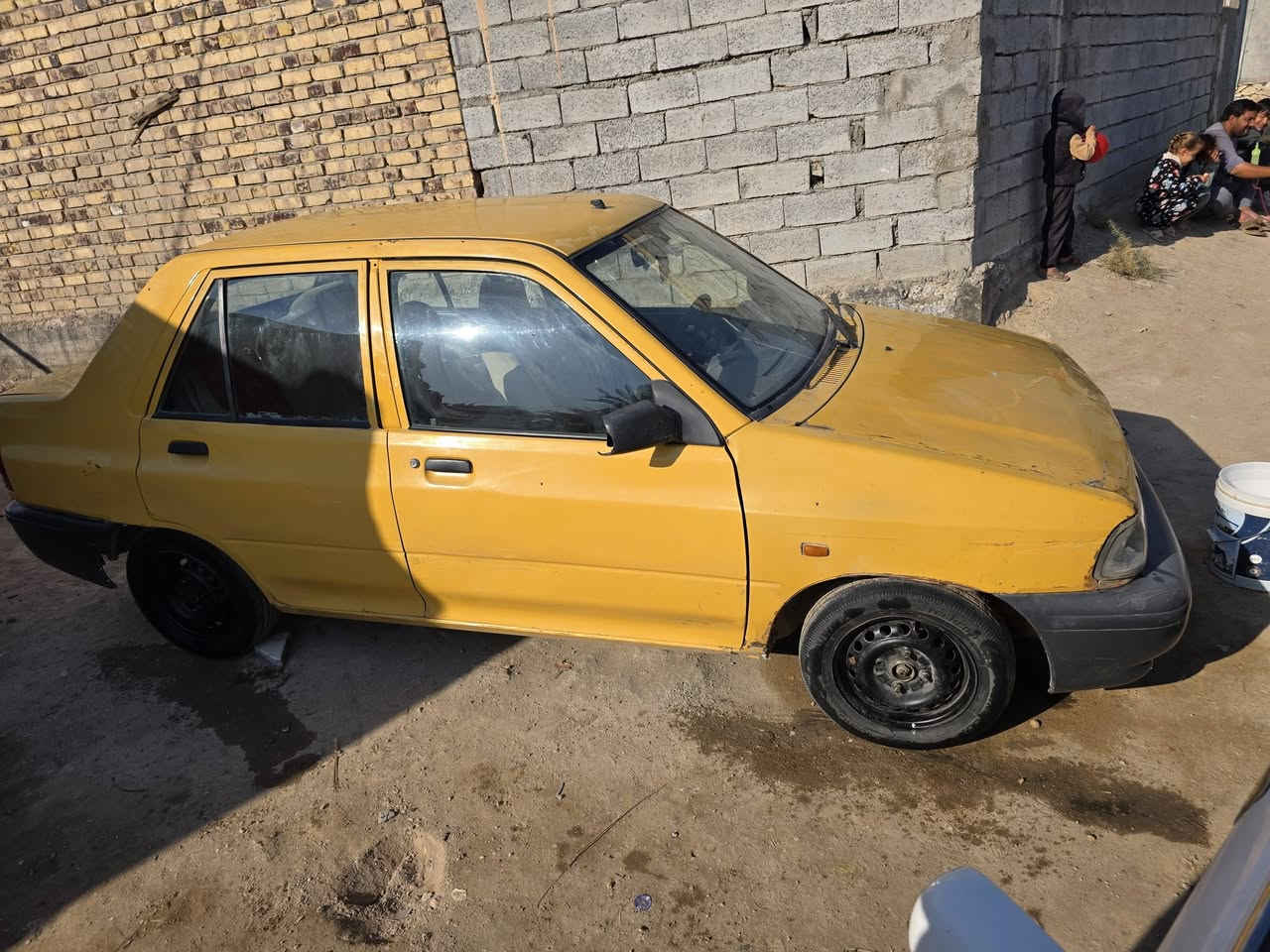 اسلام عليكم سايبه موديل 2015 بصرة مداور بل سماوة سيارة عليه غرامه ٢٠٠ او هيئه ١٣٠ اوراعيه يطلب ٣ وراق كلهن على مشتري ابيع هل مو جود سعر ١٢ ورقه قفل مكان سيارة رميثه ***********
