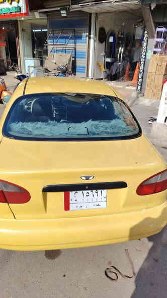 السلام عليكم للبيع فقط مكلف بالنشر 
دايو موديل ٢٠٠٠ محرك ١٦٠٠ مفتوح  كير عادي سيارة كلش نظيفة وجاهزه مابيها اي نقص تبريد شغال تخم تاير جديد صدر جديد سيارة مابيها نقص ترايك للبصرة مكان سيارة بغداد الاعظمية السعر ٣٨ ورقة 
اتصال *********** بغداد
