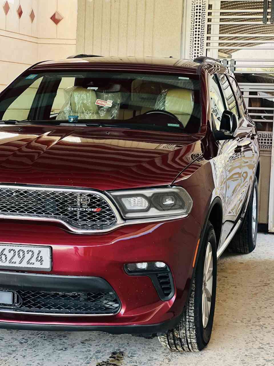 سلام عليكم 
دوج دورنكو 
موديل :2023
الفئه:SXT 
ممشى:55 الف كم
رقم بصره باسمي 
وارد امريكي صور الحادث مرفق بل منشور 
للستفسار:***********
