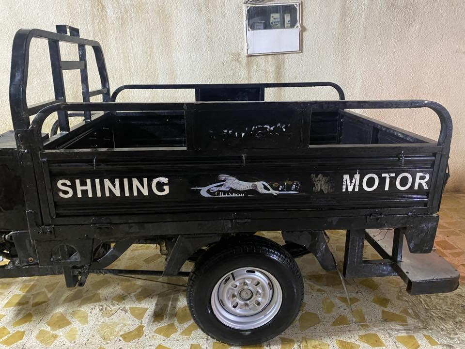 ‏سلام عليكم ست توت للبيع السعر 900,000     ***********
