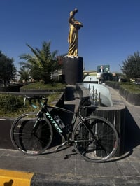 دراجه رود للبيع شركة توتم المعدن كله المنيوم وزن خفيف نظافة الدراجه مو...