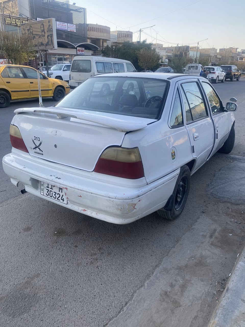 السلام عليكم عيد مبارك وكل عام وانتم بالف خير ❤️

دايو سيلو 

-موديل 1995

- مكفولة من الصبغ و التبديل 

-رقم بغداد الانكليزي الجديد بأسمي 

- تخم وياله و تايرات جديد

-محرك وكير يحتاجلهن ادامه 

-باتري جديد

-كهربائيات كامله 

-سنتر لوك شغال 

-غرفتها نضيفه السياره بلاديه 

-السعر (( 32 )) وبيها مجال للطيبين 

للاستفسار *********** واتساب
