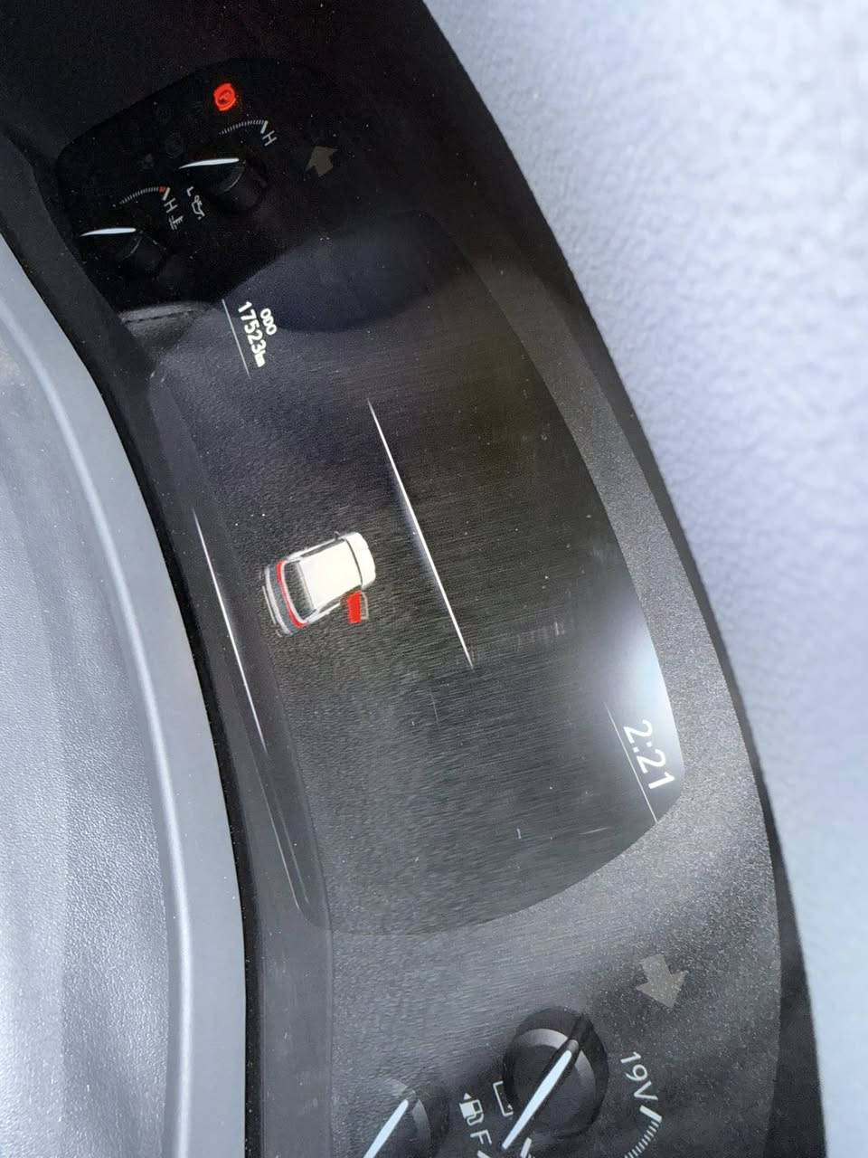 لكزز ٢٠٢٤ بلاتينيوم ابيض بدون حادث داخل ماروني ماشيه ١٧٥٠٠. السعر ١٨٠ ملون الاتصال ***********
