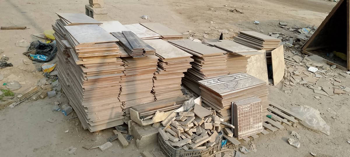 ‏‪سلام عليكم فضلات سيراميك 30×60 متعدد الألوان، كميات متوفرة اكثر من 200 متر، والبيع حسب المتوفر. إذا تريد تعرف التفاصيل أو الأسعار أو تشوف الموجود، مكاني بغداد راسل خاص أو اتصل، وحياكم الله. 

‏‪***********‬‏ واتس..
