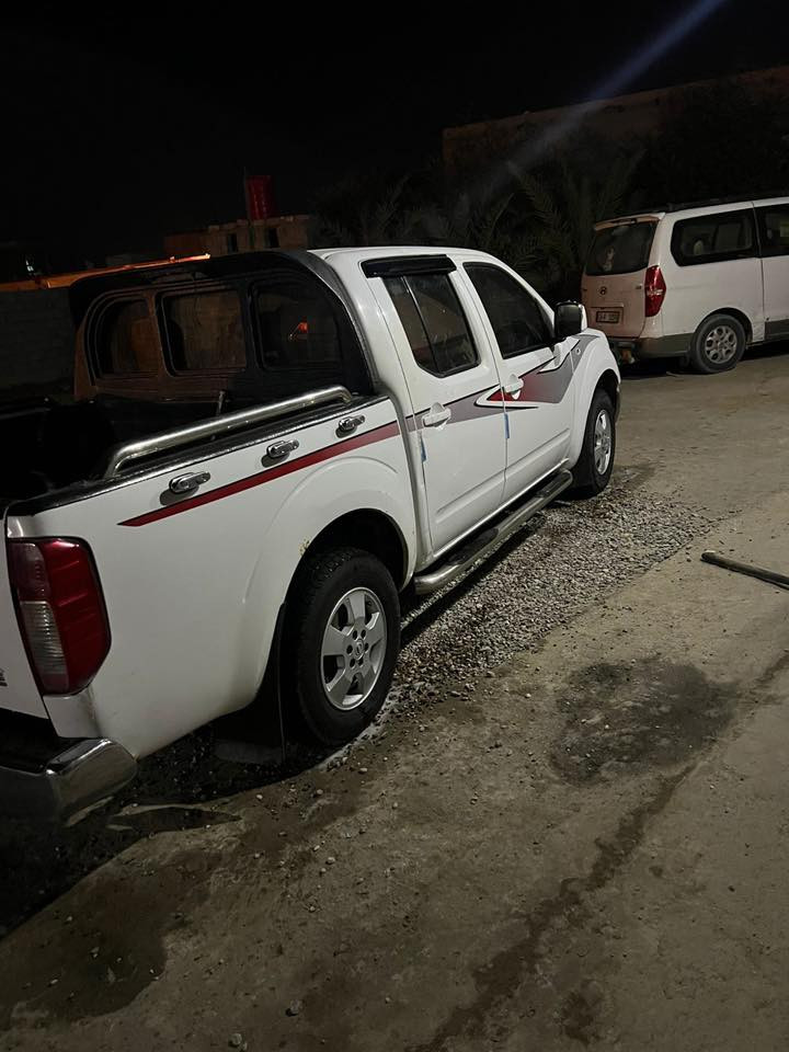 سلام عليكم لبيع بيكم نيفاره موديل 2008 كير اوتماتيك تبريد حداد تخم تاير رقم بصره سنويه 28 مكينه لا تنقيص ولاتبخير  المكان البصره قضاء الدير الهاتف *********** السعر 85 وبيها مجال الطيبين
