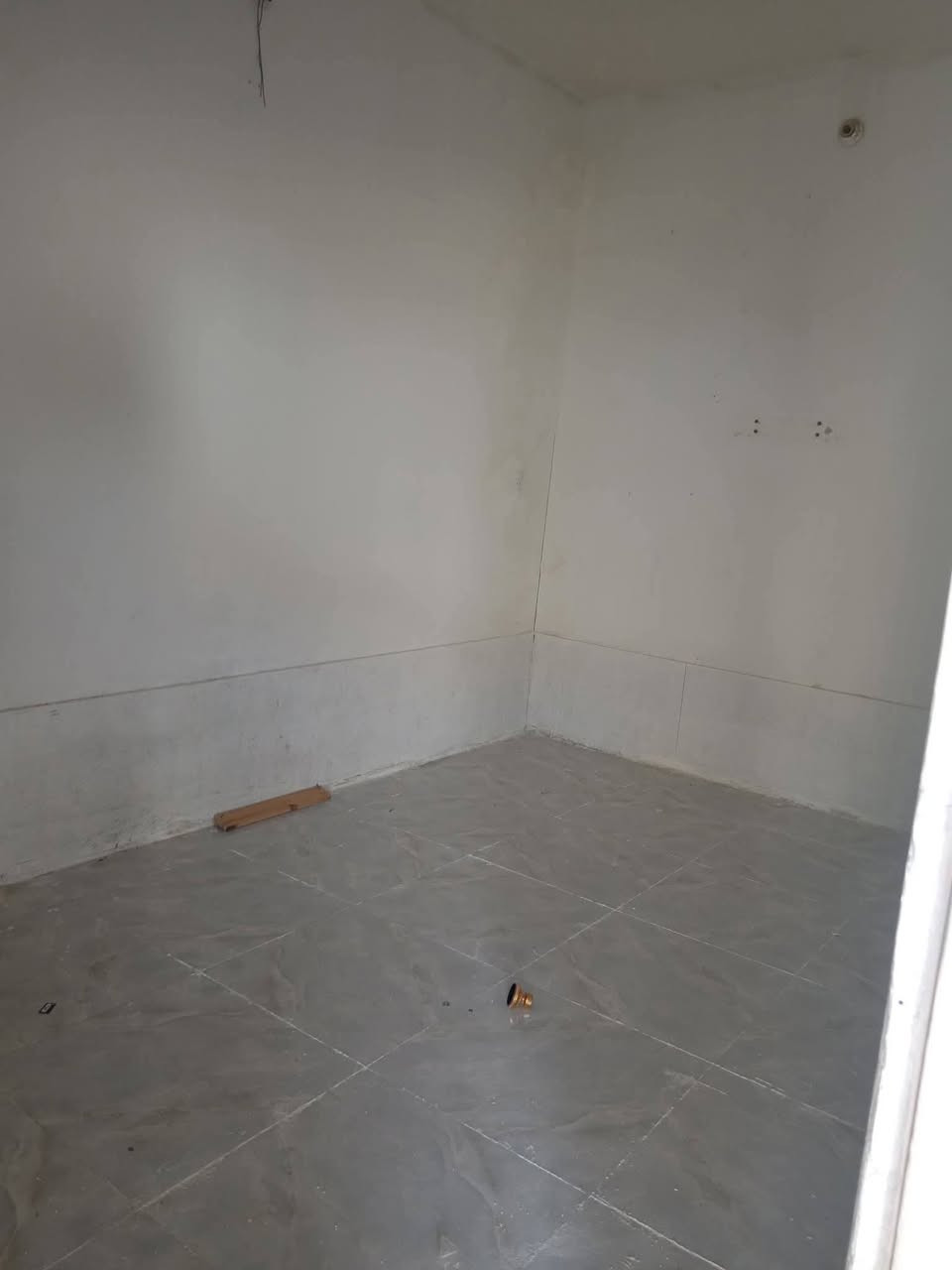 بيت 🏠 للايجار مساحة 50م 

سعر الأيجار 200الف 💵💵
 

الموقع 📌 النجف حي الميلاد
قرب شارع كربلاء مقابل عمود 1 

الطابق الأول يحتوي على استقبال  ومطبخ وحمام بورسلين سيراميك
والطابق الثاني غرفة نوم وصاله صغيره الأرضيه صبه


**إذا كنت صاحب هذا الإعلان وتريد حذفه لأي سبب، رجاءا أرسل رسالة إلى الدعم الفني**