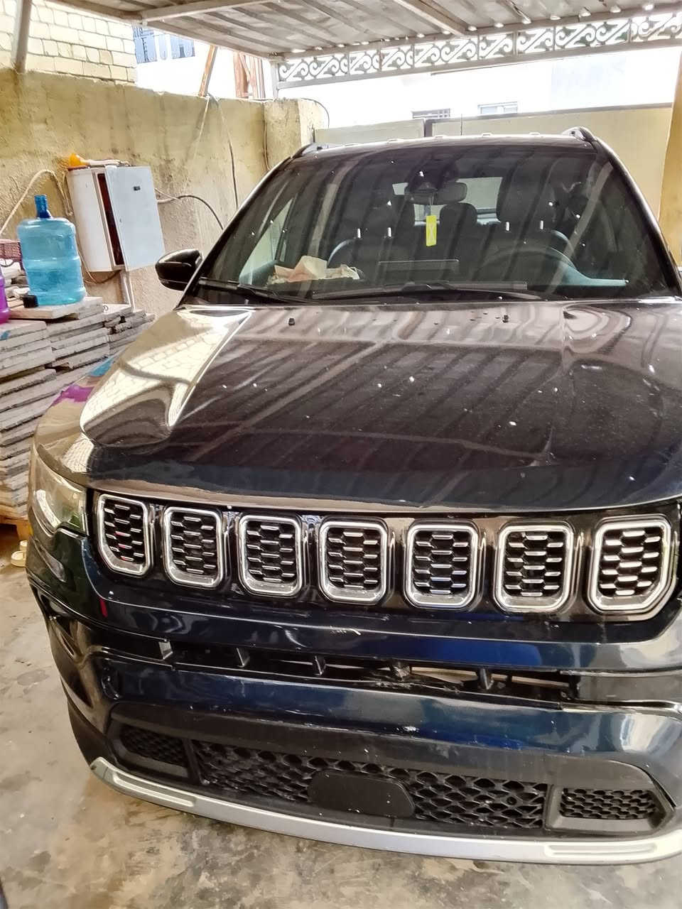 جيب كومباس 2024
دخول جديد (فحص مؤقت )
ماشيه 11اميل يعني زيرو بمعنى الكلمه 
السياره تو كلر
كشنات جلد 
بصمه تشغيل وابواب 
تشغيل عن بعد
تبريد قطعتين 
تحكم ستيرن 
رادارات 
محرك 2000 تيربو 
توقف تلقائي 
حساسات 
كامره دواره 
شاشه كبيره كار بلي 
نقطه عميات 
اشاير بالمري 
تحديد مسار
3 انظمه قياده
4×4
السياره جاهزه 

السيارة حادثهه دعامية وراجعه نفسهه والبنديد حاوية الرباكات بعدهم  بس السمكري مامكعد عدل سحبتهه من يمه وريد ابيع حرفيا زيرو
سعر بلاش 140ورقه قفل الله يشهد علية صارت 170
مكاني بغداد ابو غريب 
***********
