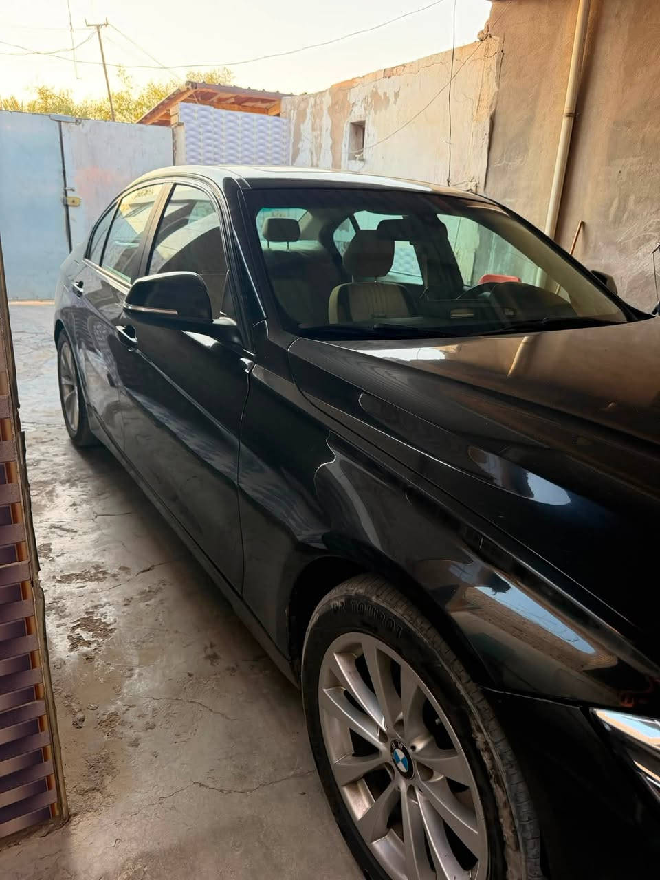 السلام عليكم
BMW 320i 2018 

تون تيربو  

أربيل 

ماشيه ١٦٥ الف حقيقي

فول مواصفات 

سونارها موضح بالصور 

السعر@ ١٦٠ وبيها مجال

***********
