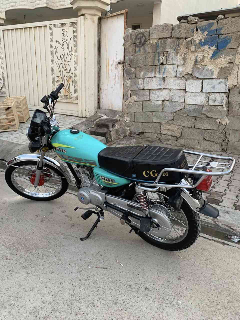 للبيع درجه تايكر موديل 23 درجه مانقصه برقي  محرك شرط  انطيك سعره٥٠٠ بي مجال ل شراي الموشراي لا يدوخني متوجد فيس او رقم ***********
