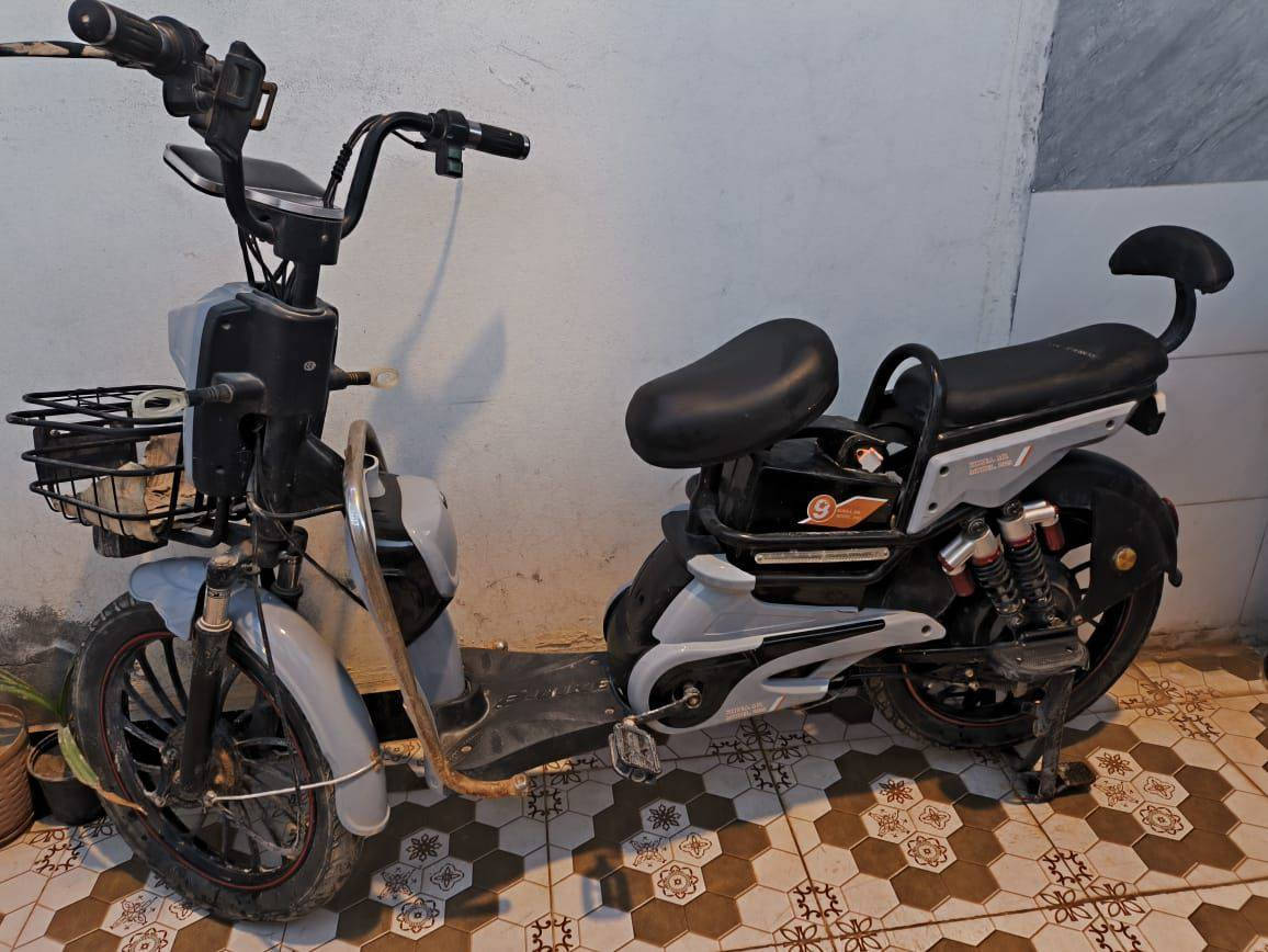 السلام عليكم 
بايسكل شحن البيع نضيف اي نقص مابي السعر 150وبي مجال متواجد واتساب بس ***********
