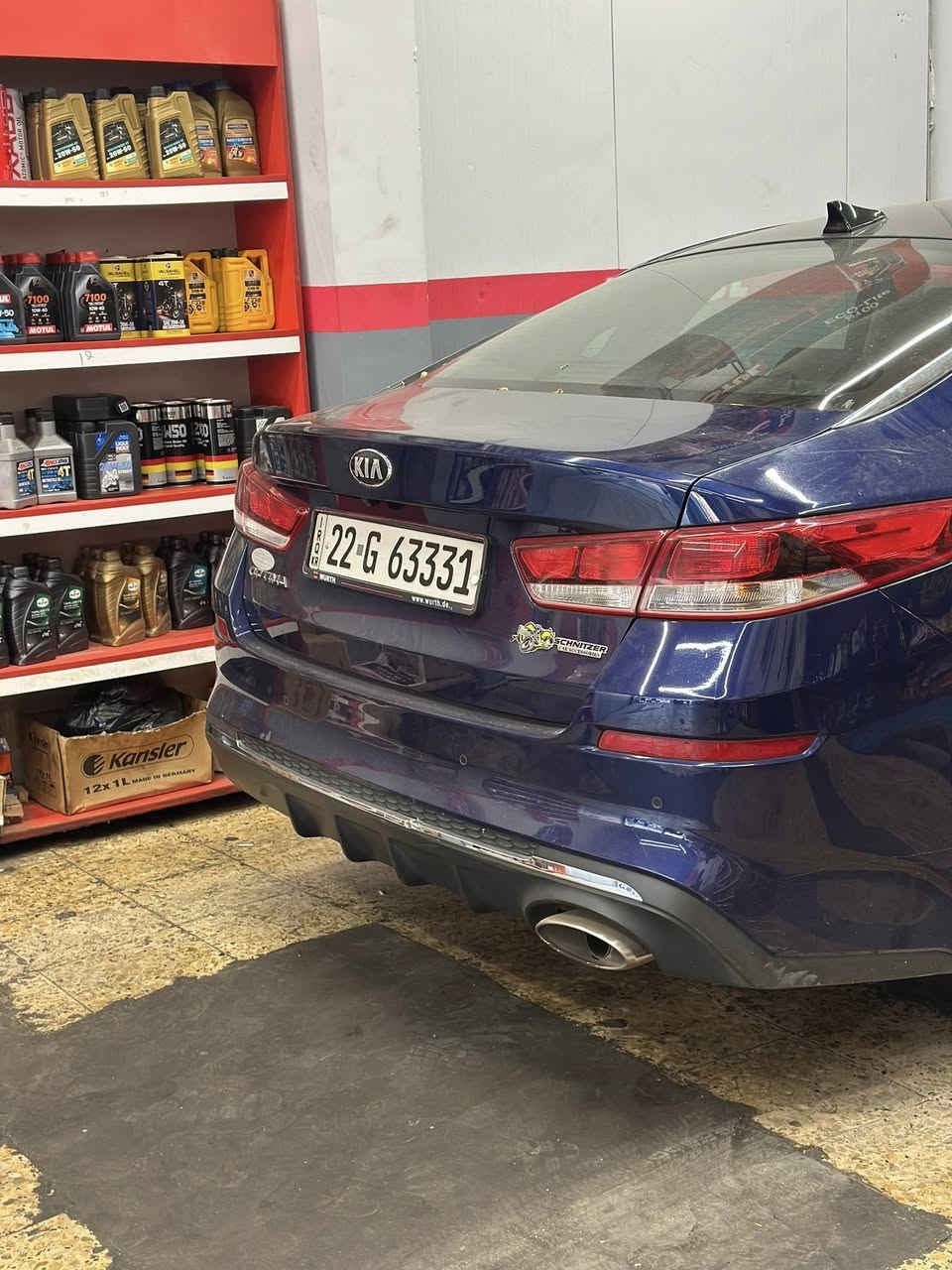 🚗 كيا أوبتما
📅 موديل: 2019
⚙️ محرك: 2400
📏 الممشى: 51 ألف ميل فقط
✨ المواصفات:
• شاشة أصلية
•بنوراما
•كشن كهرباء
• كاميرا خلفية
• رادار النقطة العمياء
• حساسات خلفية أصلية
•تحديد مسار 
• وضعيات قيادة متعددة
📌 ملاحظات مهمة:
• السيارة بدون قطرة صبغ 
باب مبدل نفس لون
تخم تاير جديد 
صدر امامي وخلفي جديد
مكان السيارة : السيدية
رقم تقريبا مميز 😬
السعر 128 وبيه مجال 
📍 رقم الدولي شرط التحويل
📞 للتواصل: ***********
