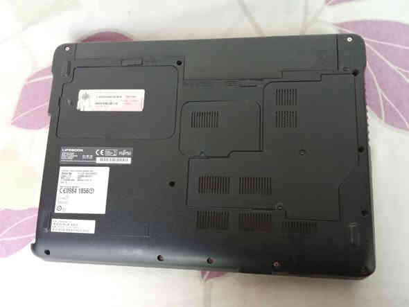 السلام عليكم شباب لابتوب نوع Fujitsu ياباني للبيع اومراوس  كامل مواصفات الجهاز اصلي نظافة 90% كامل مع ملحقاته يحمل العاب والبرامج الدراسة والطباعة الالعاب الي يشغلها Godof war /gta san andrss/gta4/gta5
 سريع بالتصفح الجهاز ب وبيه مجال للشراي مكاني بغداد البلديات رقمي ***********
