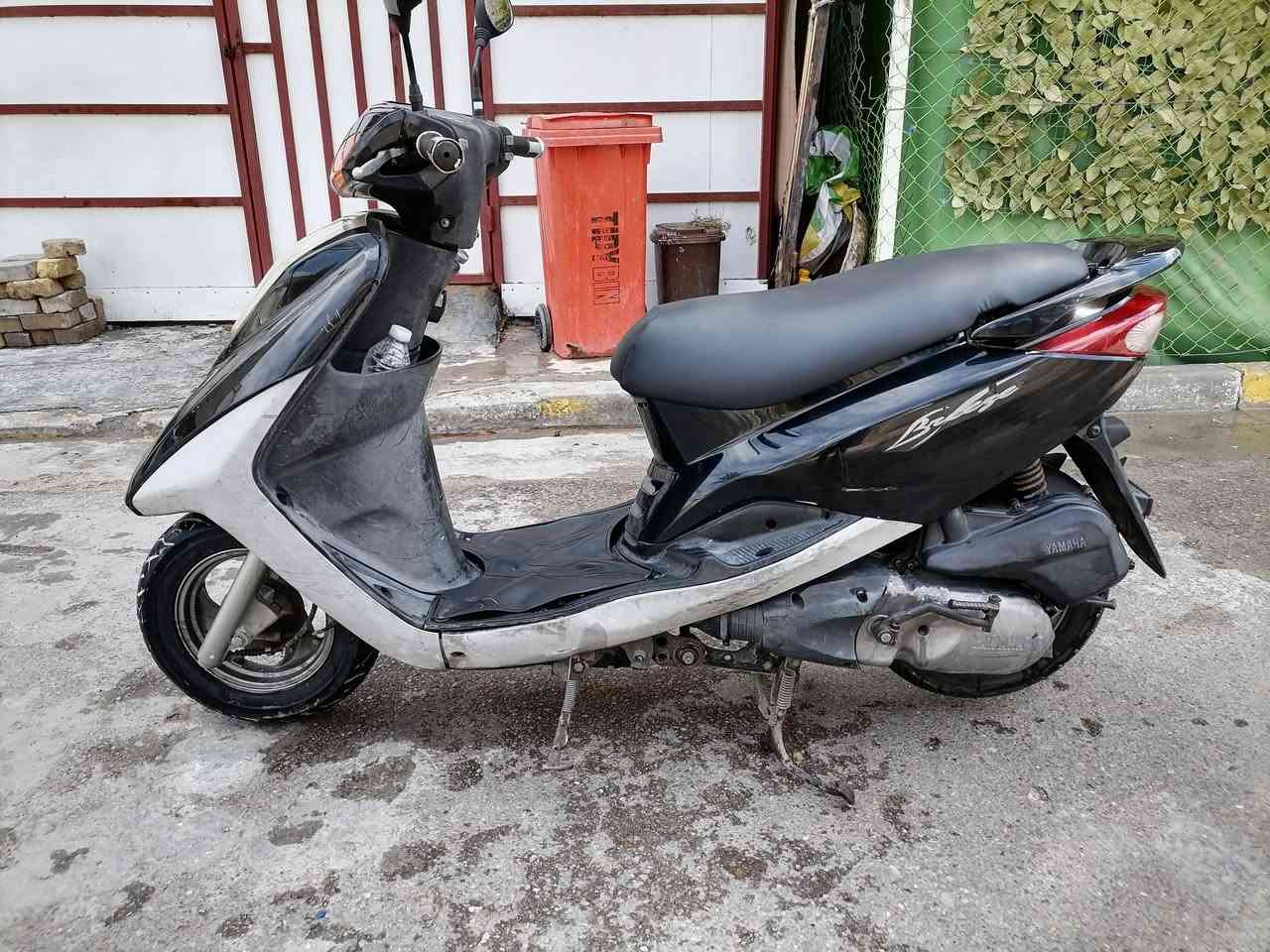 دراجة بريز كلهة شغالة سلف هندر كهربايات الدراجة اي نقص مابيهة الدراجة مكفولة كفالة عامة جيب وياك فيتر وفحص مكينة خرسة ماتسمع صوتهة المكينة بلادية مامفتوحة الدراجة مال رمبة السعر 650 المكان بغداد البياع حي العامل الرقم ***********
