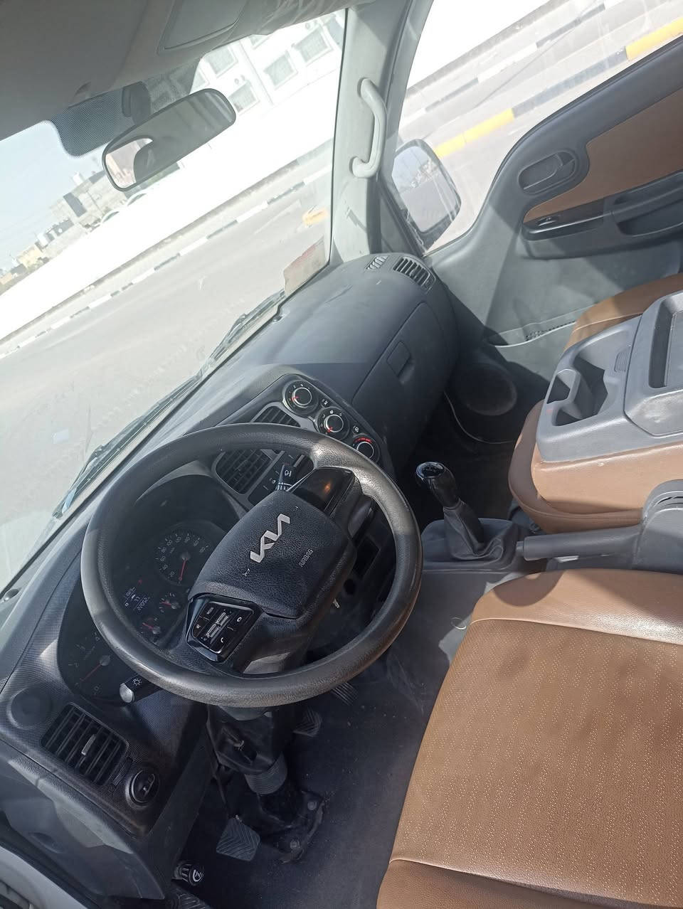 سلام عليكم كيا بنگو للبيع موديل2023 مكفوله ماشيه 22الف
السعر 160
العنوان البصره حي الشرطه
الهاتف ***********
