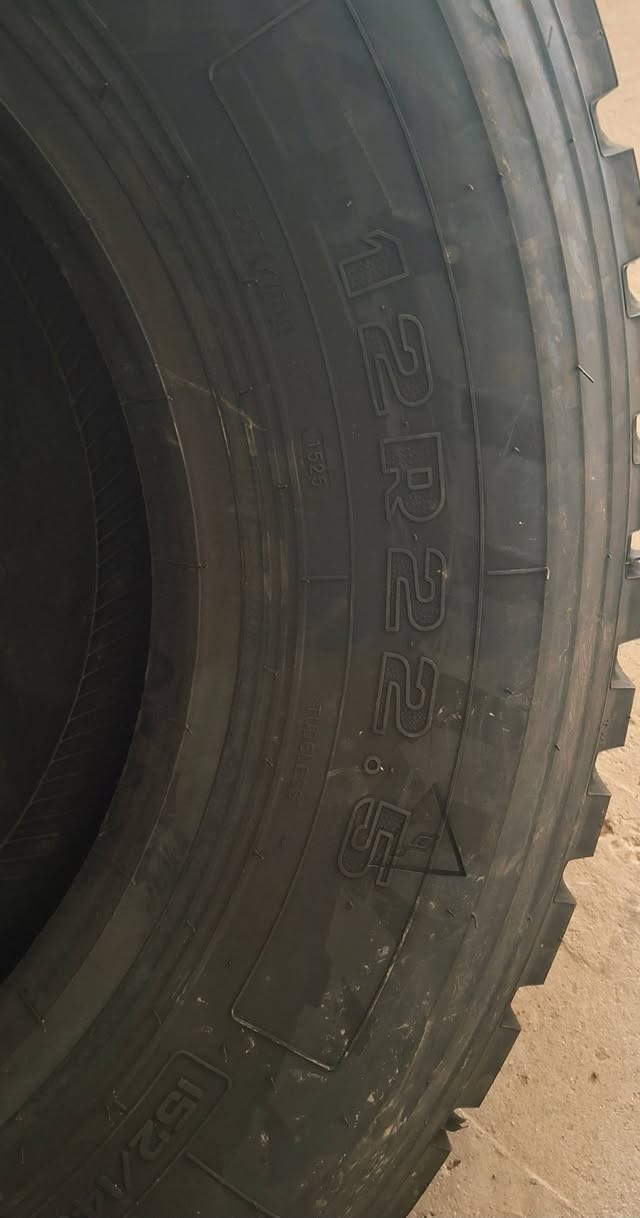 السلام عليكم زوج أطار قياس 12R×22,5 للبيع
انتاج 2025  المنشاة صيني جديد / السعر خاص و تدلل


**إذا كنت صاحب هذا الإعلان وتريد حذفه لأي سبب، رجاءا أرسل رسالة إلى الدعم الفني**