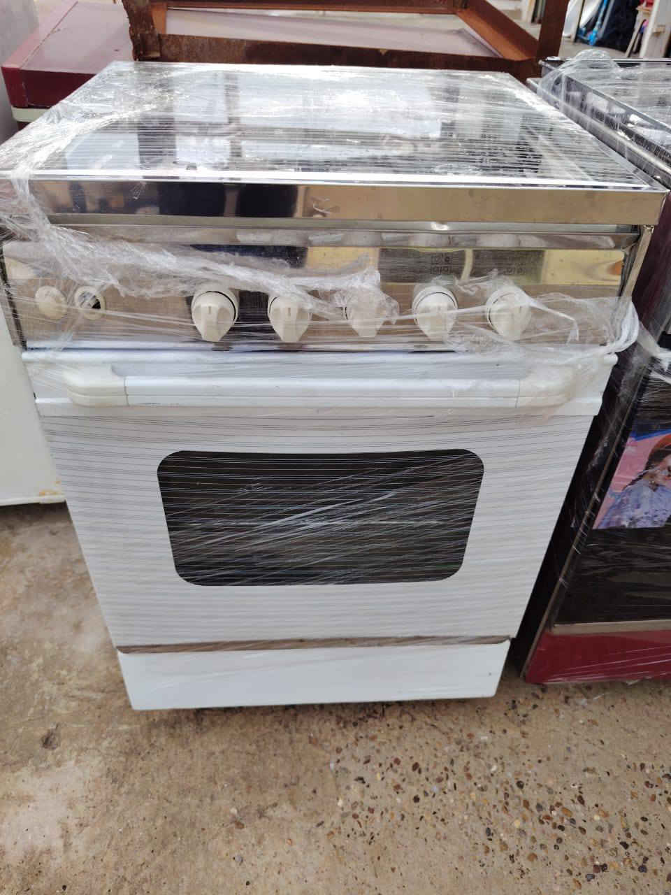 بسم الله وعلى بركة الله
طباخات كريازي ستيل مصري متنوعة الأحجام 
نظيفه جدا مع الضمان 
العنوان محل بلدروز مجاور ابو وطن للمفروشات 
رقم الموبايل ***********
***********

