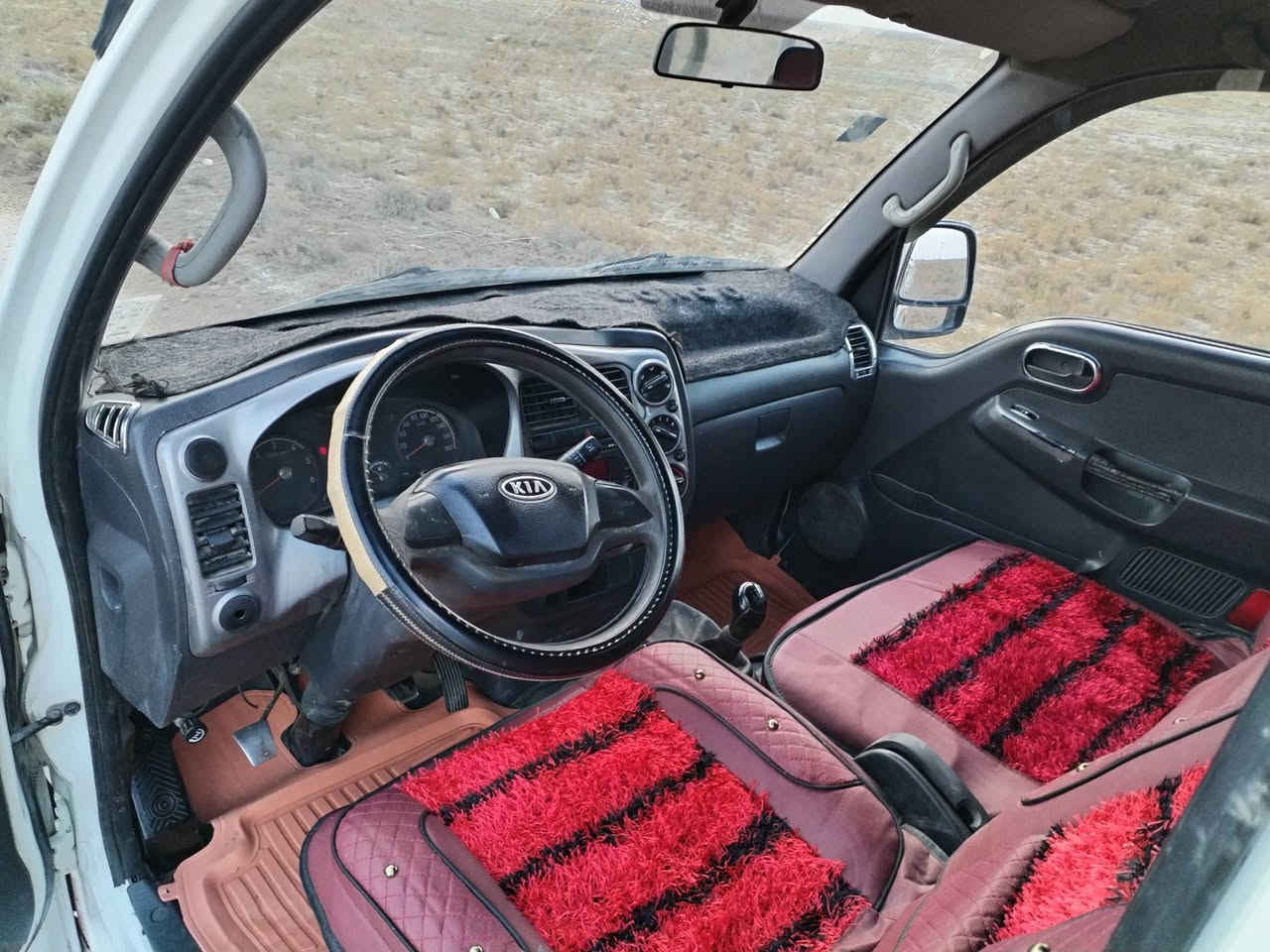 سيارة كيا حمل 2013
لسعر 88
رقم بصره دولي سنويه 2030تبريد ثلج سبلت بيها 
سياره بكيت مانت الله بس اليدور نضيف يخابر ويبشر
رقم بصره نكليزي دولي سنويه 30 مشروع وطني 
سيارة كفالة عامة من الصبغ والتبديل والضربة وحتى البارد
سيارة جديده ما متعوبة 
مكينة مكفولة شرط برغي ما مفتوح بيها   مشروع وطني تحويل مباشر
رقم شاصي واضح جداً
شاصي مكفول 
تبريد وتدفئة كلها شغالة وضع شركة
تخم تاير جديد 
كهربائيات كلها شغالة 
مكان السيارة ناصرية للاستفسار اكثر الاتصال على الرقم
***********
