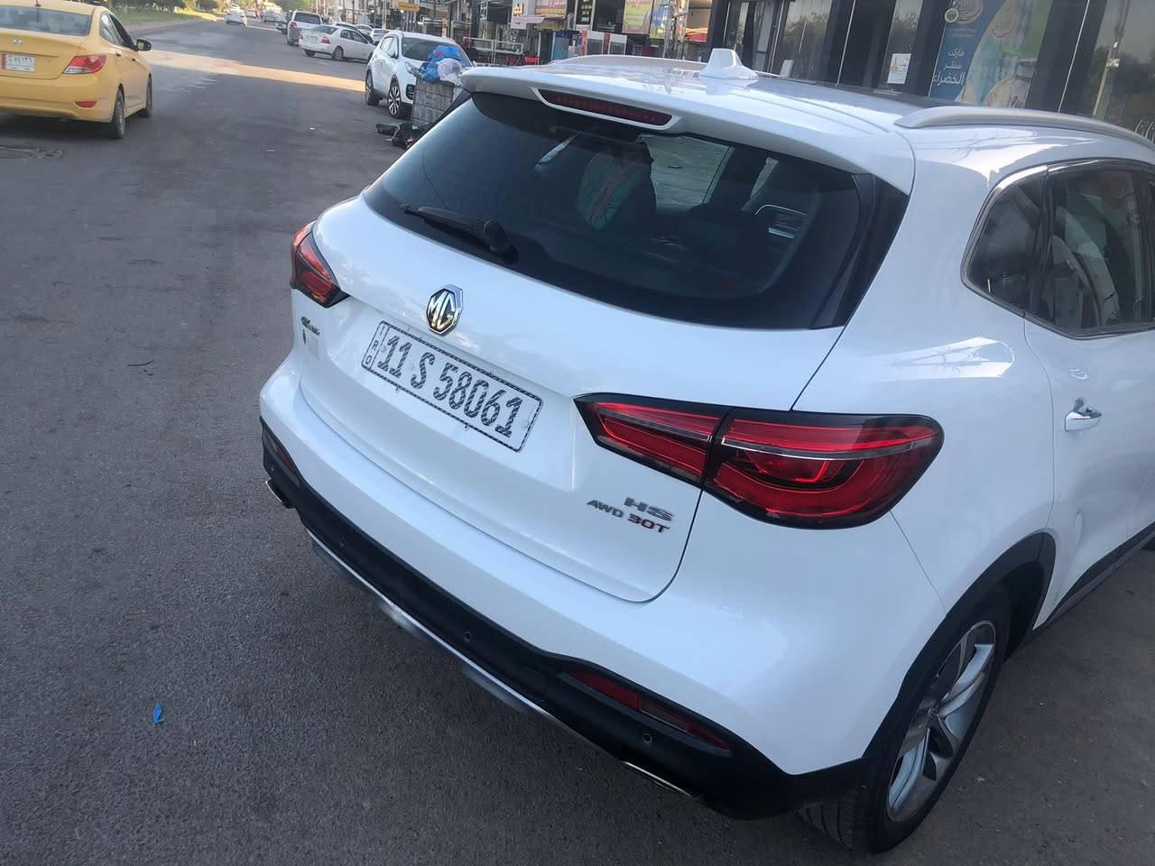 ام جي‏ ( MG HS ( Trophy للبيع 2022
رقم بغداد اللون ابيض فول مواصفات 

ماشية35000 كم  قابل للزيادة بعدها بضمان شركة

المراوس او للبيع

رقمي ***********

داخل جلد لونين احمر و اسود

محرك 2.0 تيربو

ناقل سرعة دبل كلتش 6 سرعات

قوة المحرك 231 حصان

عزم الدوران 360 نيوتن/متر

‏نضام AWD 

جنط 18 الومنيوم

اطارات ميشلان

مصابيح نهارية LED

اضاءة ترحيبية

هاند بريك الكتروني ( بصمة هاند بريك)

مكابح انتظار الكترونية AutoHold

‏A.B.S

نظام الثبات الالكتروني ESP

نظام توزيع قوة الكبح EPD

نظام مكابح المنعطفات CBC

نظام مراقبة ضغط الهواء في الاطارات

نظام مساعد صعود التلال HAC

نظام مساعد نزول التلال HDC

نظام مكابح من كونتينتال

حساس خلفي

نظام ايقاف المحرك عند الانتظار Stop&Go

مرايا كهربائية مع تدفئة

اشارات في المرايا الجانبية

مرايا قابلة للطي كهربائيا

مقود جلد

فتحة تكيييف خلفي

نوافذ كهربائية مع فتح واغلاف اوتوماتيكي

مثبت سرعة

بصمة

مقود قابل للتعديل

شاشة10.1 انش انش

نظام ملاحة (نافيجيشن)

بلوتوث

مداخل USB  مع شاحن

‏Android Auto

‏Apple Car Play

تحكم بالمقود

عادم مزدوج ( دبل اكزوزت)

كروم حول النوافذ

شبكة كروم

مرآة داخلية تعتيم

فلتر لتنقية الهواء و فلتر للغبار

مقابض كروم

حساس مطر

اغلاق النوافذ تلقائيا عند قفل السيارة

مصابيح امامية LED كريستال

مصابيح خلفية LED مع اضاءة تتابعية

اضاءة داخلية 44 لون

6 وسائد هوائية

نظام كشف النقطة العمياء

حساس لكشف السير الجانبي عند الرجوع للخلف

انذار فتح الابواب للاطفال

مقاعد امامية كهربائية

مقاعد رياضية فاخرة مطعمة بالكنتارا

ناقل سرعة في المقود (بادل شيفتر)

تكييف الكتروني ثنائي المنطقة

فتحة سقف بانوراما

حقيبة كهربائية شفط (دبة كهربائية)

شاشة عدادات 12.3 انش

كاميرا 360 درجة (4 كاميرات)

نظام قيادة Super Sport

 

العنوان/ بغداد

السياره بأسمي ثاني يوم احولك 

____________________

لاتصال او استفسار على***********

 

.:: السعر 160 وبيه مجال للشراي

