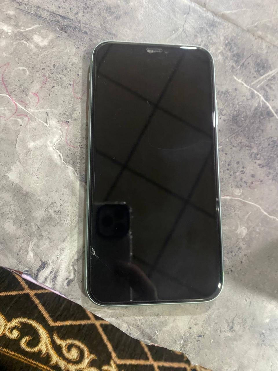 لسلام عليكم ايفون 11عادي وتر بروف نضيف كلش ذاكرة128بطاريه81بلادي الجهاز لا ينفخ ولا ابد وتر الجهاز على الفحص بي فقط هايه الفوك الجوزيه بل شاشه بس ماماثره لا على المس والا اي شي ويبين الوقت لون سعره190وبي مجال للشراي مكاني بغداد البنوك شغال كله ملاحضه الفوك مامثره لا لمس ولا شي رقمي***********واسف على الاطاله
