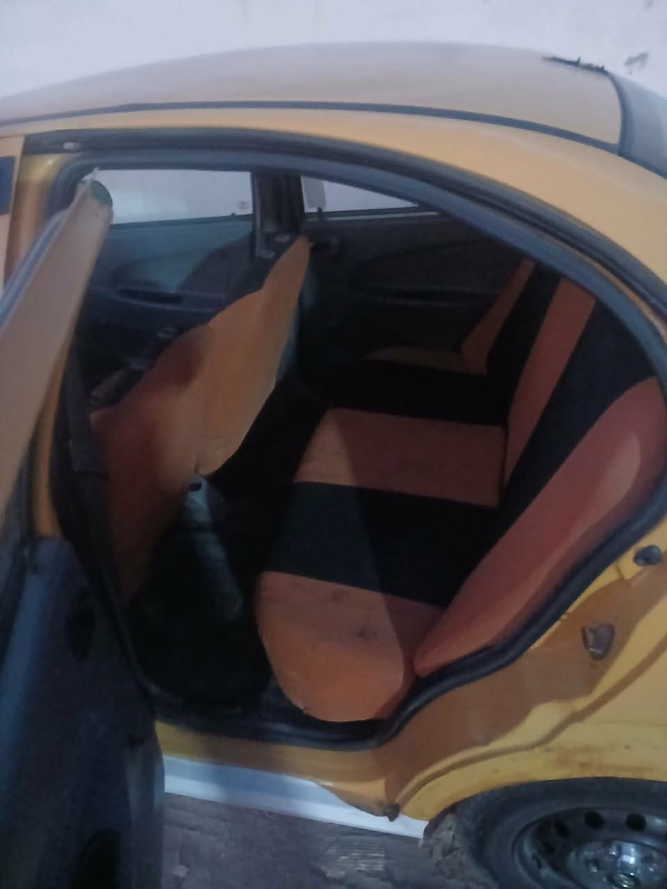 طيبه ١٥ كير مكينه كلش زينات حداديه جديده نقصها بس تبريد  تايرات نص ونص سيارة كبل للشارع ما واصل راعيها اتكفل سرقة وعشائر ب ١٩ وبيها مجال بابل حله 
هاتف ***********
