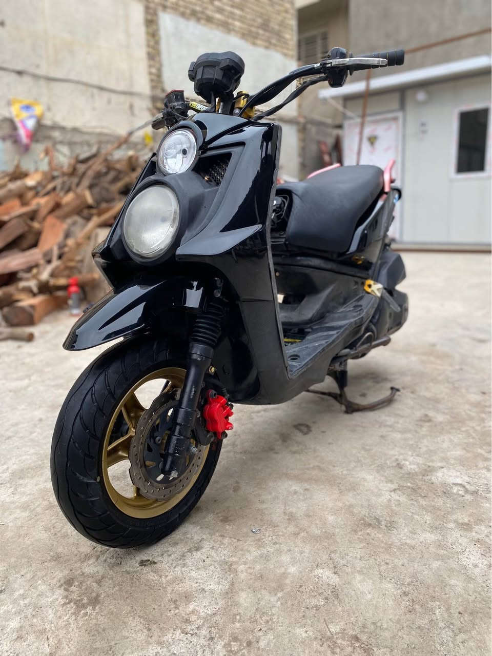 يا الله 
سلام عليكم سكنس جبلي دراجة مال رمبة قبل شهرين نزلتها.  عليها تزويد كلجات رياضي. ويدات بريك وعنابير  الدراجة كفالة عامة برغي ما مفتوح بيها  وستيرن ريزوما ودبلات رياضي  السعر 900 الف  ال شراي يتصل ويدلل *********** مكاني بغداد
