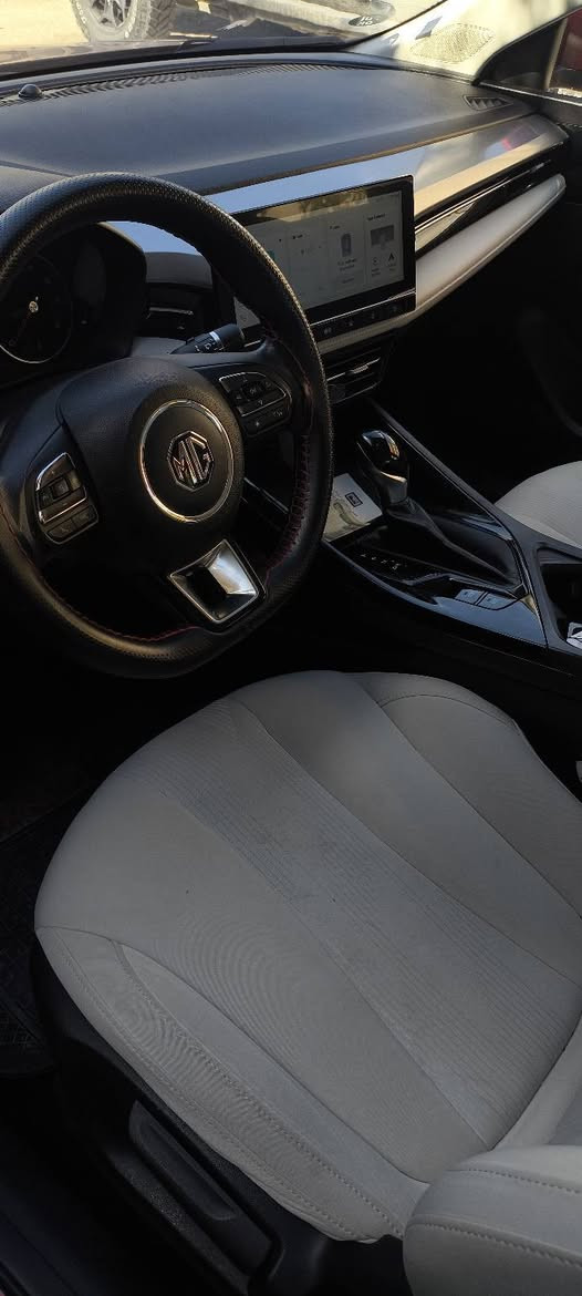 Mg5 شکڵ تازە
ناوسپی 
حاسە. کامێرە. تەعدید  سرعە 
زەمانی شەریکە mg. هەموسێرفزەکانی  لەشەریەک بۆکراوە   2024
25000کیلومتر. ڕۆیشتوە. 
دووجێگای بچوک پیدیئاڕی هەیە 
سعری  113گەڵا. کەمێک مەجال 
***********
***********
