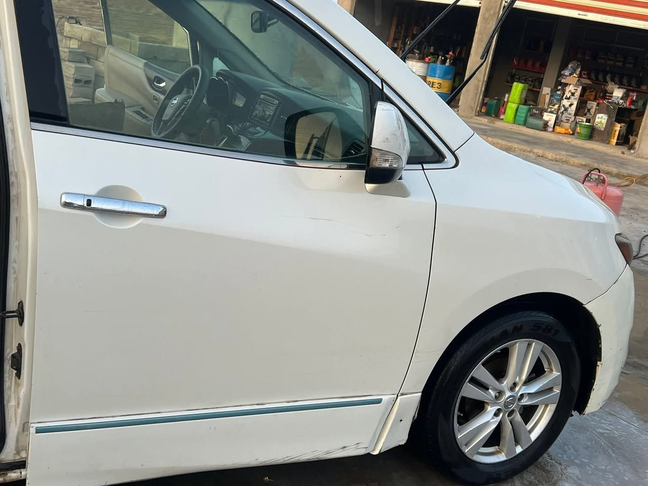 السلام عليكم
... اعادة النشر بسبب الوعود الكاذبه  
سياره نيسان كويست سبعه راكب(فول مواصفات)  
محرك كير شرط 
حداديه شرط 
تايرات نص عمر 
محرك(٣٥٠٠) سته سلندر 
منظومة غاز(٨٠لتر)  ايطاليه 
السياره تشتغل بانزين+غاز 
مكان السياره (كركوك) 
رقمه السياره كركوك 
سنويه تنتهي لل27  
السعر(١٠٠) وبي مجال 
للبيع او مراوس بخصوصي هم يرهم 
***********
