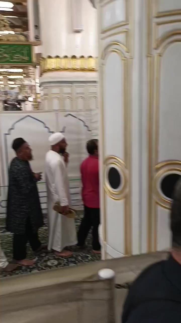 بسم الله الرحمن الرحيم   شركه الايمان الحج العمره  قافله الحاج مكي
اللهم صل على محمد وال محمد
استلام جوازات عمره شهر شوال
عل خطوط جوية العالميه او العراقيه
المدينة المنورة خمس ايام فندق جوهره الرشيد
سته ايام مكه المكرمه فندق ماسه بدر أو ضيافة رجا
ثلاث وجبات الطعام بوفيه مفتوح
مع هدايه حرامات رجالي ونسائي حقيبه كبيرة وصغيرة
تصريفه المعتمر
سفر سياحيه عروس البحر جده وجبه عشاء 
خدمه الحجاج شرف لنا *********** *********** 
*********** ***********
