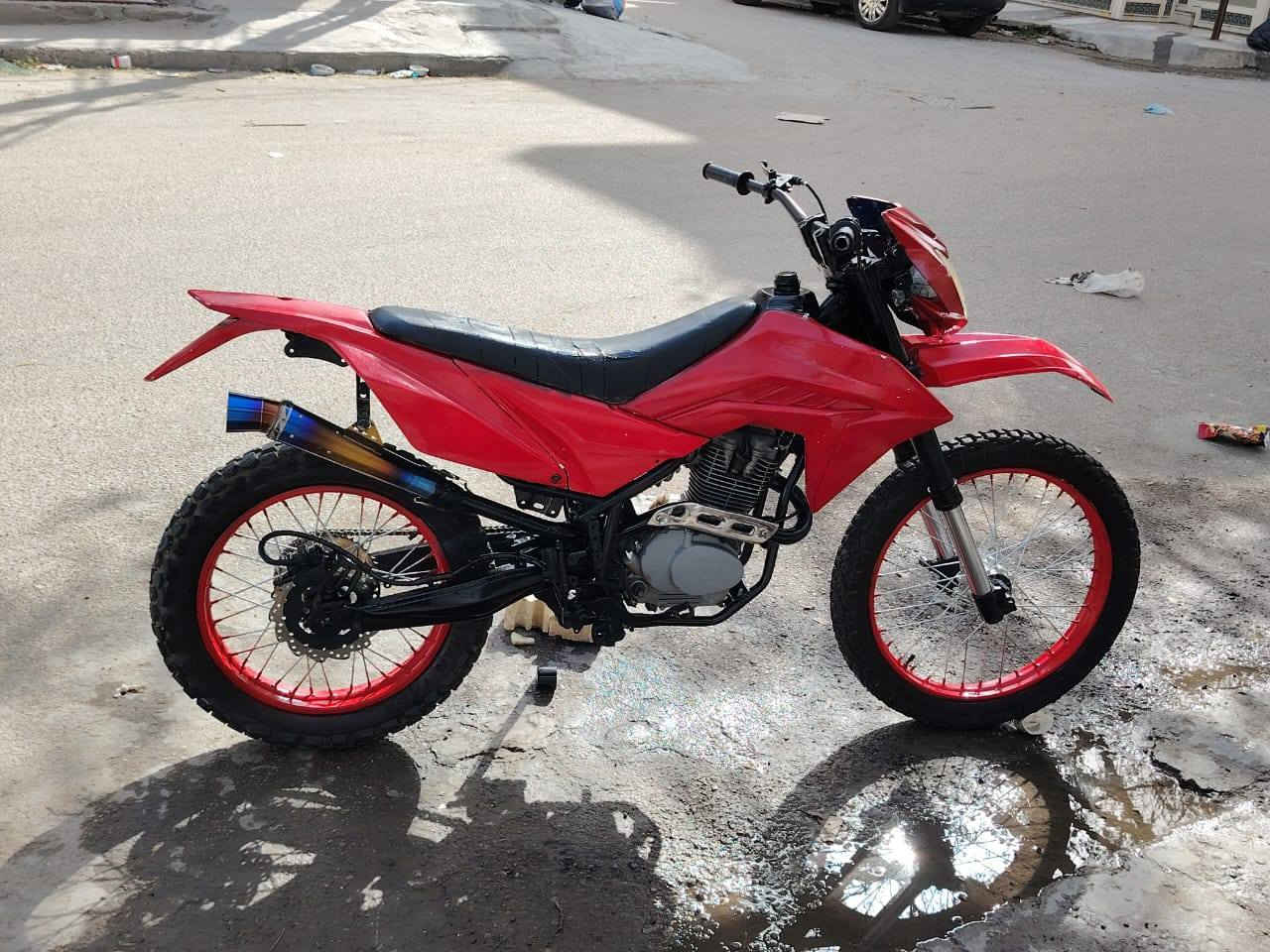 السلام عليكم قفاز SE XR مكينة نص عمر مال نامة ايراني كفرات مصبوغة كمرك مدفوع اوراقها موجودة شباب ابيع كوم حديد السعر 450 هذا رقمي *********** مكان بغداد السويب
